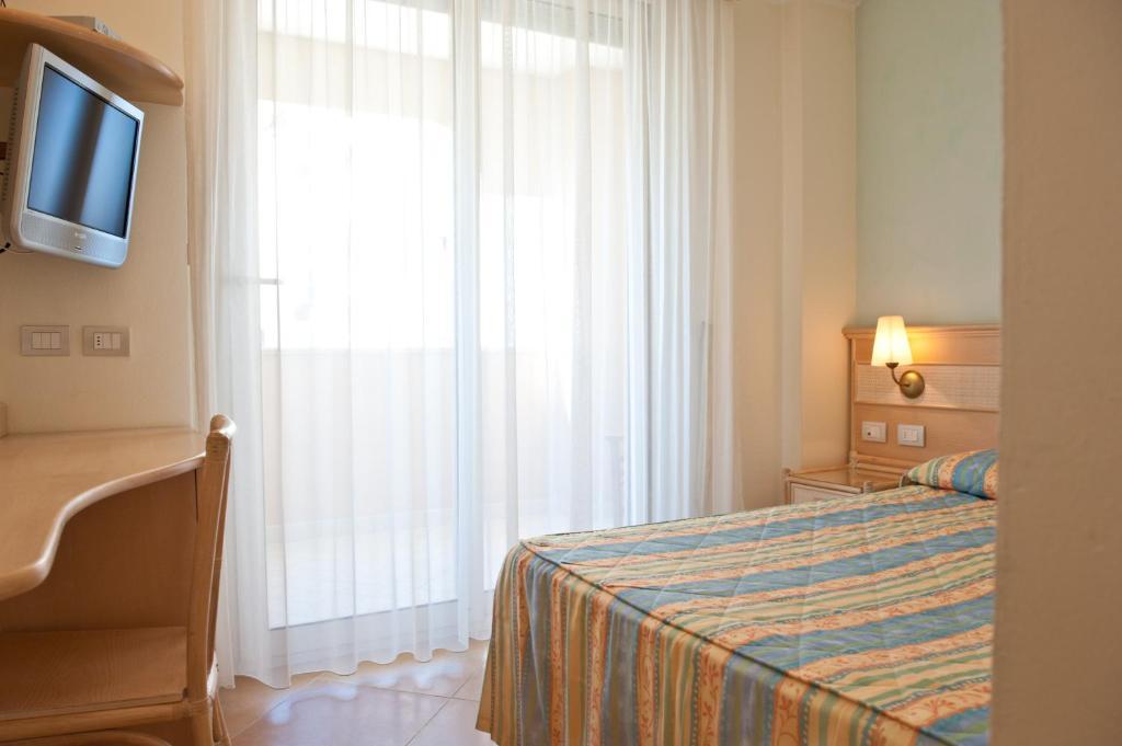 Hotel Derby Exclusive ميلانو ماريتيما الغرفة الصورة