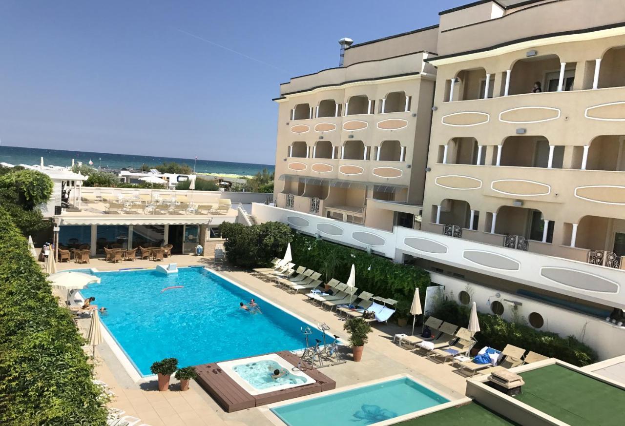 Hotel Derby Exclusive ميلانو ماريتيما المظهر الخارجي الصورة