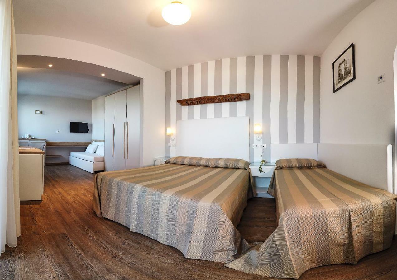 Hotel Derby Exclusive ميلانو ماريتيما المظهر الخارجي الصورة
